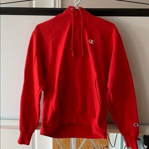 Red Champion Hoodie in Women’s Medium